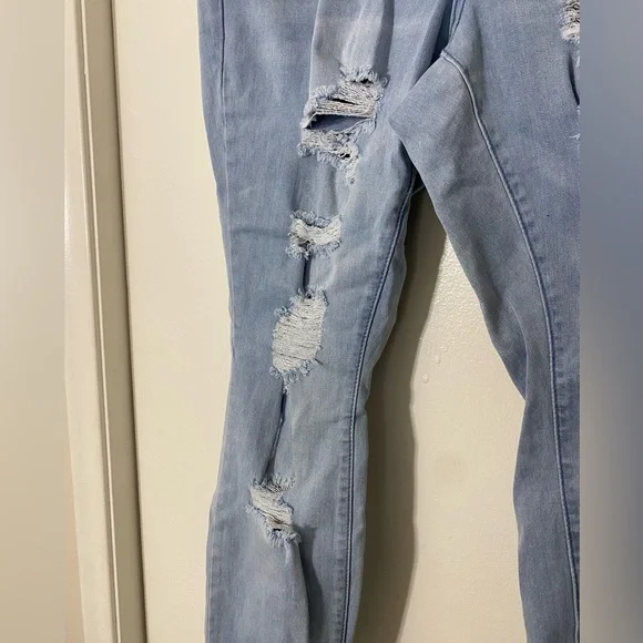 Rue21 Size 16 High Rise Light Blue Skinny Jeans - Picture 3 of 6